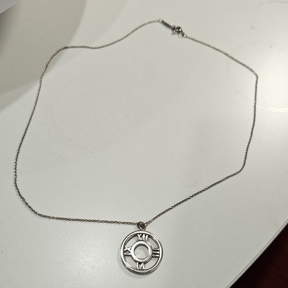 🤍Tiffany & Co. Atlas Open Circle Roman Numeral Pendant 925 Silver Necklace⏰️ - Picture 10 of 16